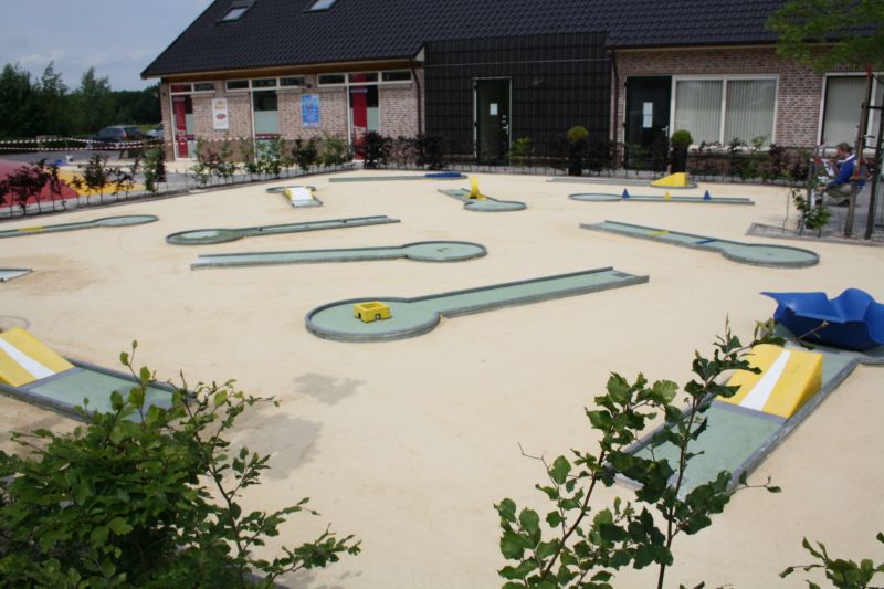 Een natuurlijke recreatieplaats met Nobre Cál Halfverharding