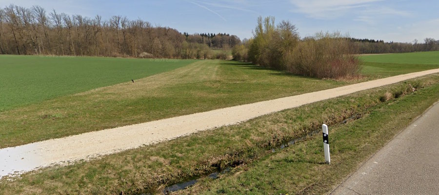 Nobre Cal Gravel, een krachtig en duurzame oplossing voor toegangswegen, inritten en parkeerplaatsen. Een gedeelte van een camping waar Nobre Cal Gravel is geplaatst.